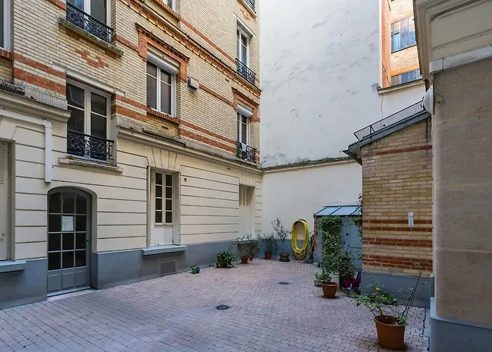 Le Logis De Montmartre Paris